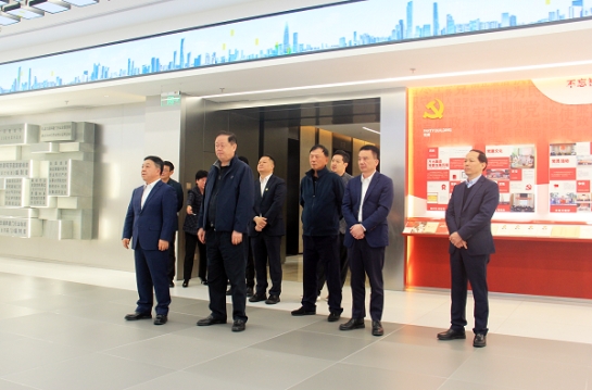 中共江西省委副书记、省长叶建春一行考察尊龙凯时集团